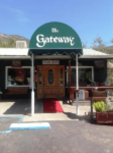 The Gateway Restaurant & Lodge