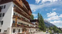 Hotel des Alpes