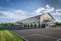 Stone Park Ellsworth-Bar Harbor Hotels in Surry