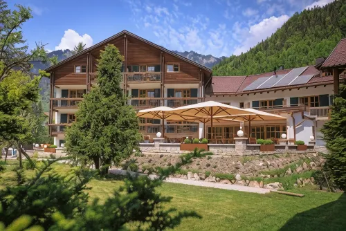 Alphotel Ettal Hotels in Farchant