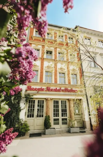 Boogie Deluxe Old Town Hotels in 