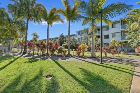 Ramada Encore by Wyndham Whale Cove Hervey Bay Отели в г. Херви-Бэй