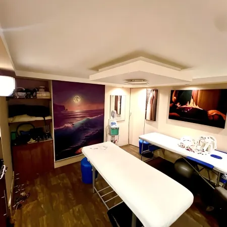 King Suites Hotel