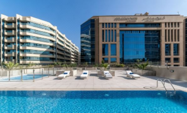 Suha Mina Rashid Hotel Apartments