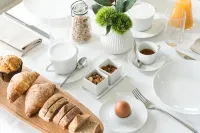 Byssus Suites - breakfast