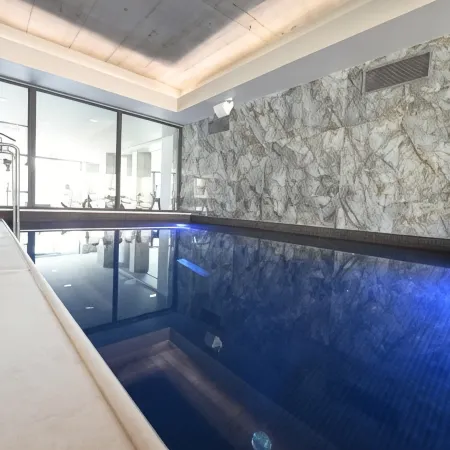 Aniroc Signature Hotel