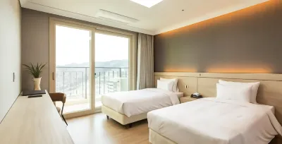 Baekhak Jayuro Resort