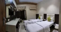 Hotel Zenith - 2-Star