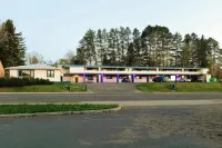 Love Hotels Timberline by OYO Lake Superior