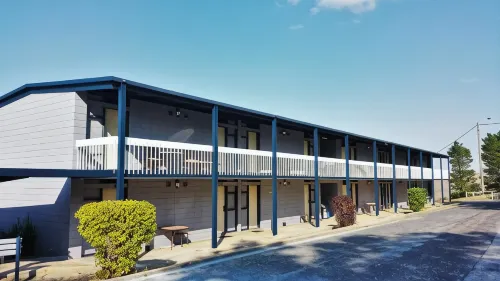 Snow Season Motor Inn Hotels in Cooma