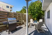 Beach Rd, 300ft to Beach Access & 500ft to Siesta Key Village, Studio Hotels in Siesta Key