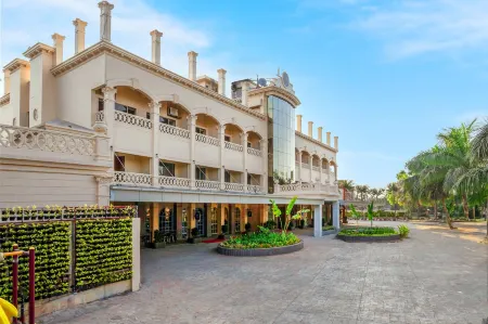 Freesia by Express Inn