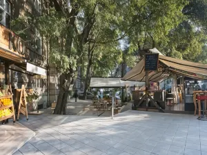 Kombinat Rooms City Center