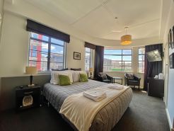 Law Courts Hotel