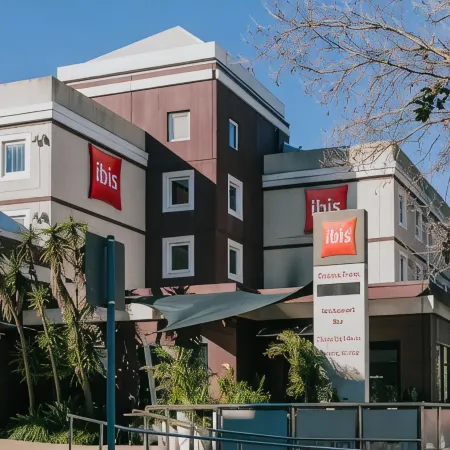 Ibis Newcastle Отели рядом с достопримечательностью «Музей Ньюкасла»