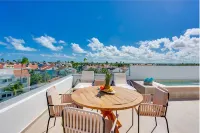 Royal Penthouse Ste/Private Picuzzi/3BR, 5 min from the beach