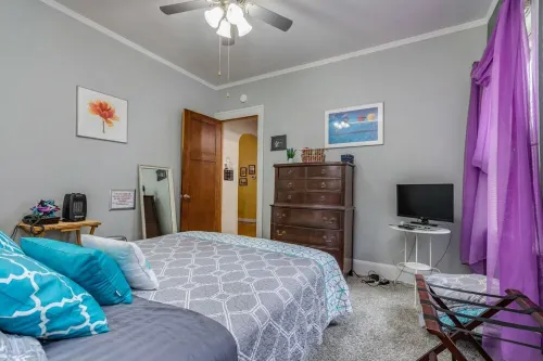 A quiet stay while you are away