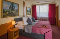 Top Hotel Praha Hotels in Pruhonice