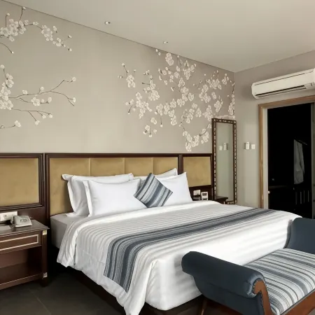 Tabebuya Resto & Resort