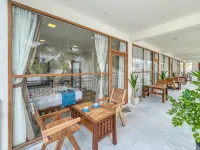 Lagoon Villa Thoddoo - balcony