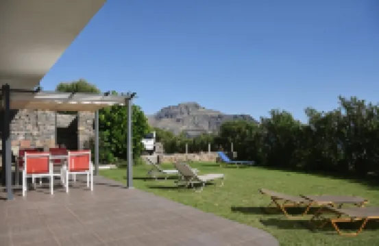 Thalassa House Apartments