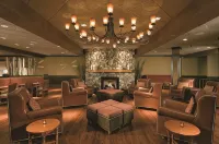 DoubleTree by Hilton Hotel Chicago - Arlington Heights Hotels in Cook County