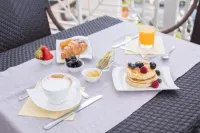 Hotel Luna - breakfast
