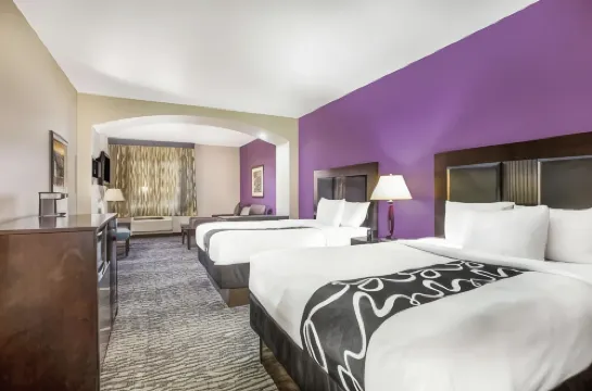 La Quinta Inn & Suites by Wyndham Kyle - Austin South