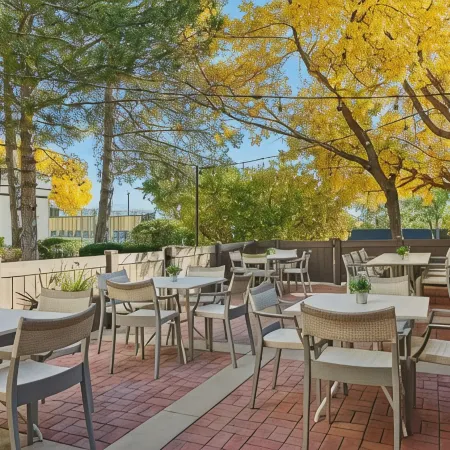 Four Points by Sheraton Salt Lake City Airport Отели рядом с Аэропорт Солт-Лейк-Сити