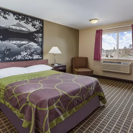 Super 8 by Wyndham Corvallis
