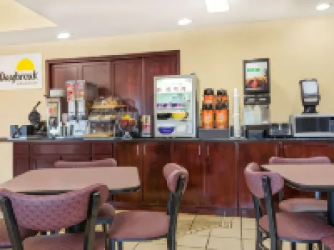 Days Inn by Wyndham Norton Hotels in Norton