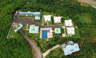 Golden Hill Parker Hotel