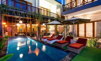 Nyuh Gading Home Stay