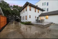 MyCrib Houston Hostel