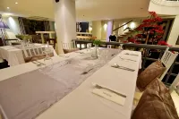 阿爾蒙特城市飯店 - 早餐