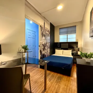 Roomies Hostel Condesa