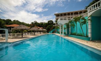 West End Dive Resort