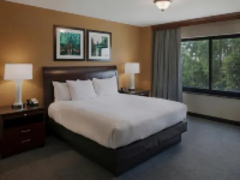 DoubleTree Suites by Hilton Hotel Bentonville Hotels in Bentonville