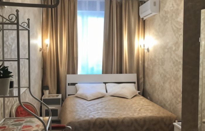 Crocus Star Hotel