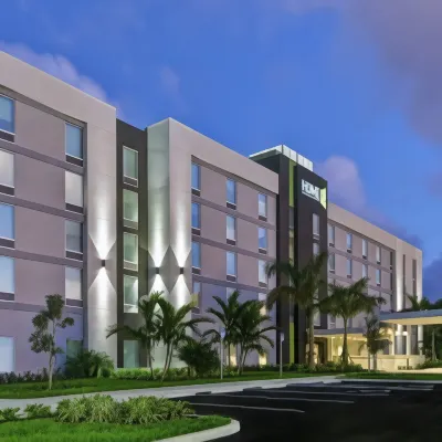 Home2 Suites by Hilton West Palm Beach Airport Hotel a West Palm Beach