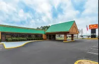 Econo Lodge Hotels in Douglas