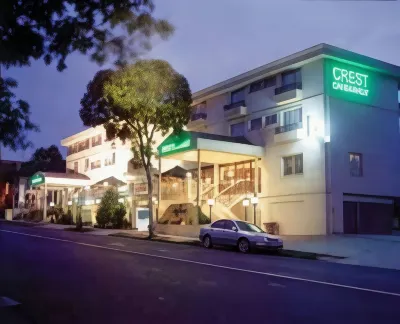 Crest on Barkly Hotel Hotels near St Kilda Breakwater