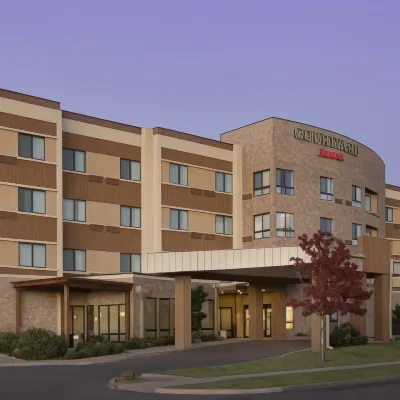 威奇托福爾斯萬怡飯店