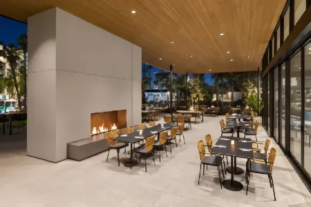 Town and Country San Diego Отели рядом с достопримечательностью «Университет Сан-Диего»