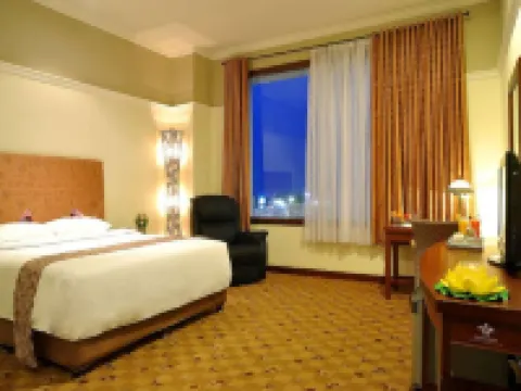 Grand Tryas Hotel Hotels in Kesambi