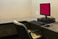 Red Roof Inn & Suites Philadelphia - Bellmawr