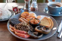 The Base Camp Hotel, Nevis Range - breakfast