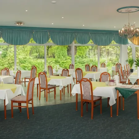Parkhotel Neustadt Garni