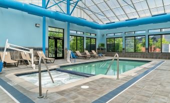 Holiday Inn Express & Suites SOUTHFIELD - DETROIT by IHG