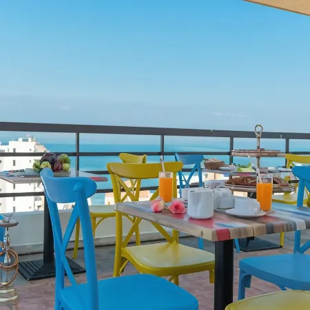 Madisson Hotel
